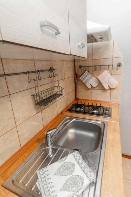 Vistula River Apartment Краков Экстерьер фото